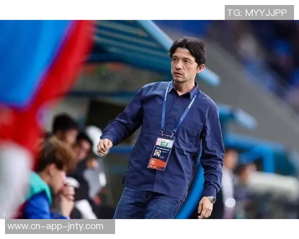 魏翊东澄清与谢晖合照真相反驳其执教国安传闻完全不实