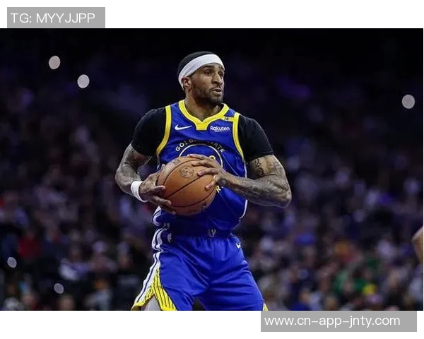 小佩顿谈五外战术助力库明加冲击篮下展现个人优势与特点