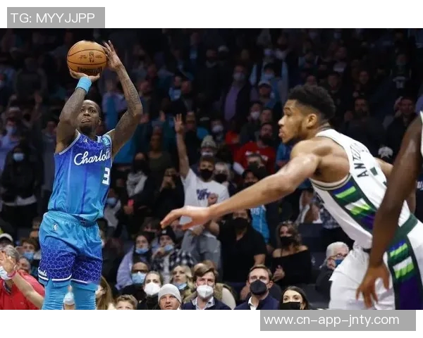 希罗回忆与邓罗的合作时光称其为最杰出的射手之一