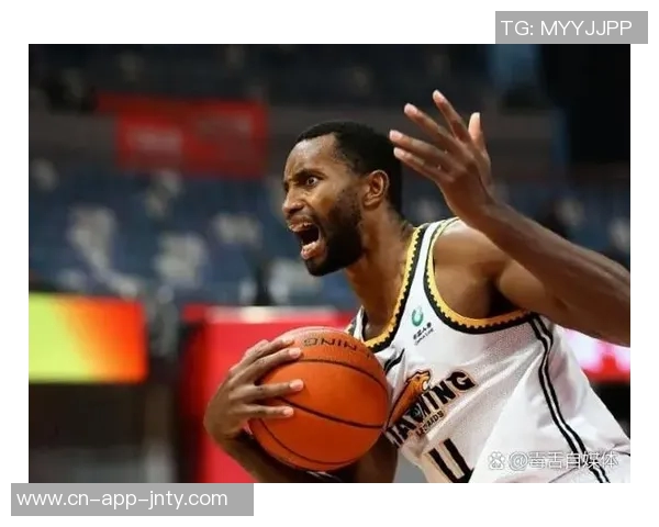 前辽宁三冠外援弗格正式加盟上海队开启新篇章 前辽宁三冠外援弗格正式加盟上海队开启新篇章