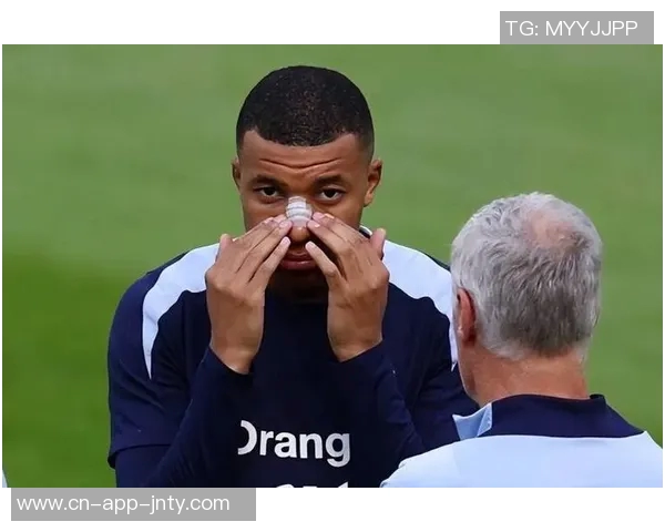 德尚透露姆巴佩伤情细节与他多次交流后感到遗憾 德尚透露姆巴佩伤情细节与他多次交流后感到遗憾