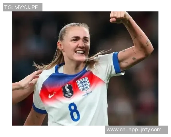 女足惨遭英格兰狂虐0比8后场低级失误令人心痛不已 女足惨遭英格兰狂虐0比8后场低级失误令人心痛不已