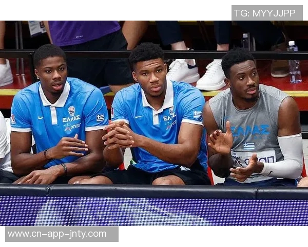 字母弟弟亚历克斯告别希腊球队返回美国争取发展联盟新机会 字母弟弟亚历克斯告别希腊球队返回美国争取发展联盟新机会